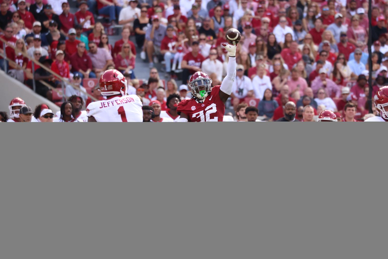 Deontae Lawson (32)